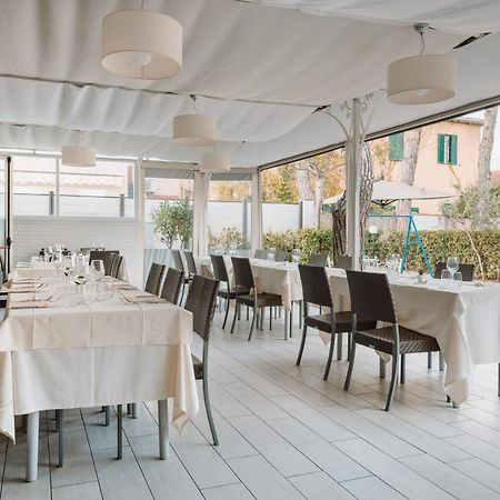 Hotel Milton Marina di Pietrasanta Exterior photo