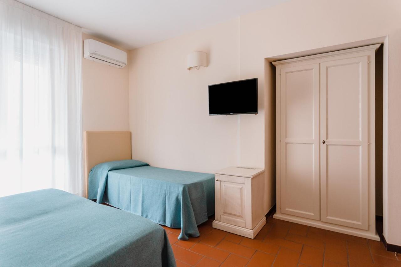 Hotel Milton Marina di Pietrasanta Exterior photo