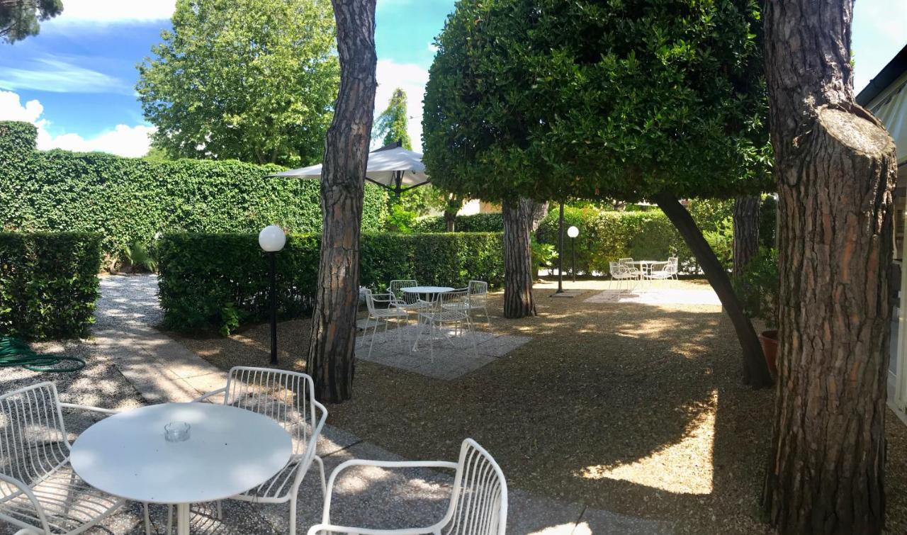 Hotel Milton Marina di Pietrasanta Exterior photo